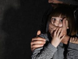 Kasus Penculikan Kian Meresahkan, Lakukan 4 Hal Ini Untuk Menjaga Anak Kita
