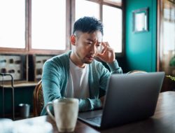 6 Efek Negatif Akibat Kebanyakan Pikiran