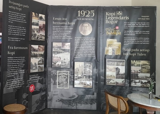 Suasana Toko Kopi Bah Sipit
