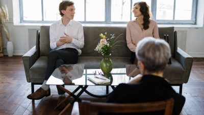 Menggali Pentingnya Surat Perjanjian Pranikah