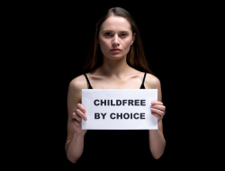 Pro dan Kontra Childfree, Sebuah Solusi atau Problem Baru?
