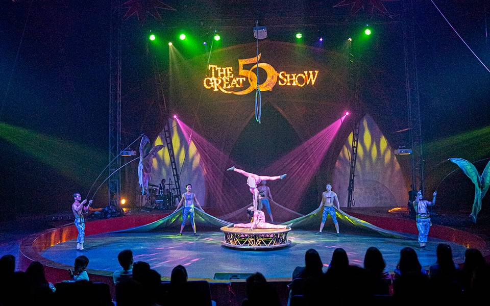 Foto : Oriental Circus Indonesia (Traveloka.com)