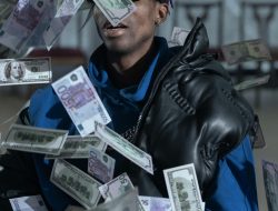 Pahami Krisis Ekonomi, Hindari Merugi.