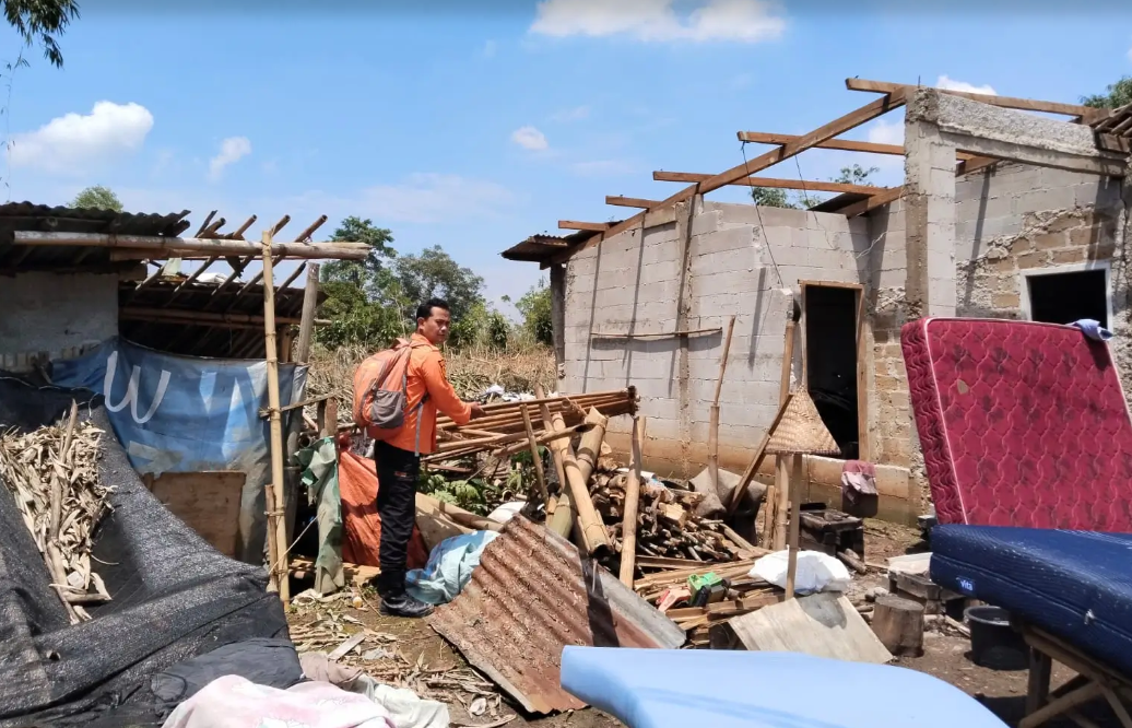 Foto by BNPB Pemulihan pasca Banjir akibat Deforestasi