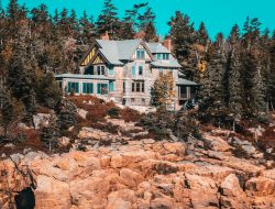 Lokasi Rumah yang Terlihat Indah ini Bisa Jadi Jebakan Maut!