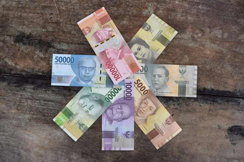 Kenapa Negara Tidak Boleh Asal Mencetak Uang?