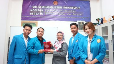 Waspada di Era Digital: Mahasiswa UNPAM Edukasi Remaja SMK Letris Indonesia 2 tentang Bahaya Kekerasan Seksual di Medsos