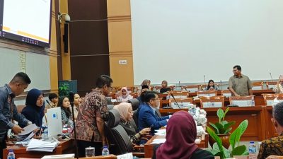 Suasana RDPU RUU Desain Industri